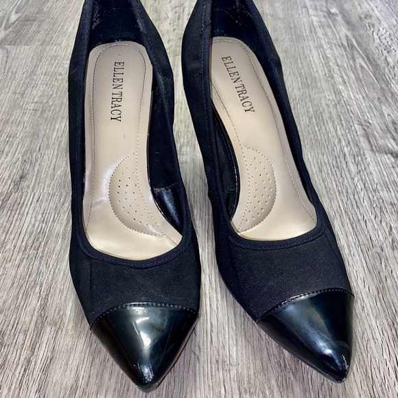 Ellen Tracy - Black 2” heels Size 10 - Picture 2 of 3